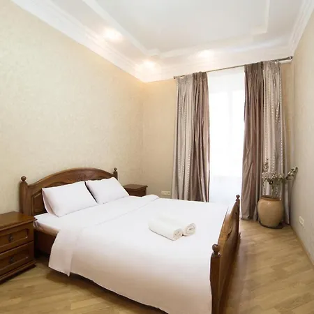 Apartment On Virmenska 3, With 2 Separate Bedrooms