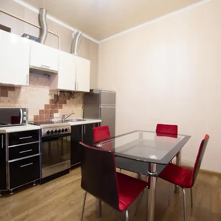 On Virmenska 3, With 2 Separate Bedrooms Apartment *