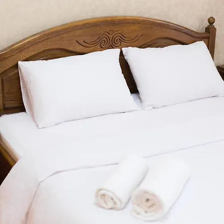 On Virmenska 3, With 2 Separate Bedrooms 公寓