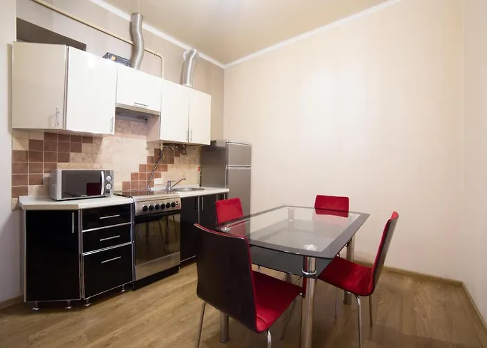 On Virmenska 3, With 2 Separate Bedrooms Appartamento *