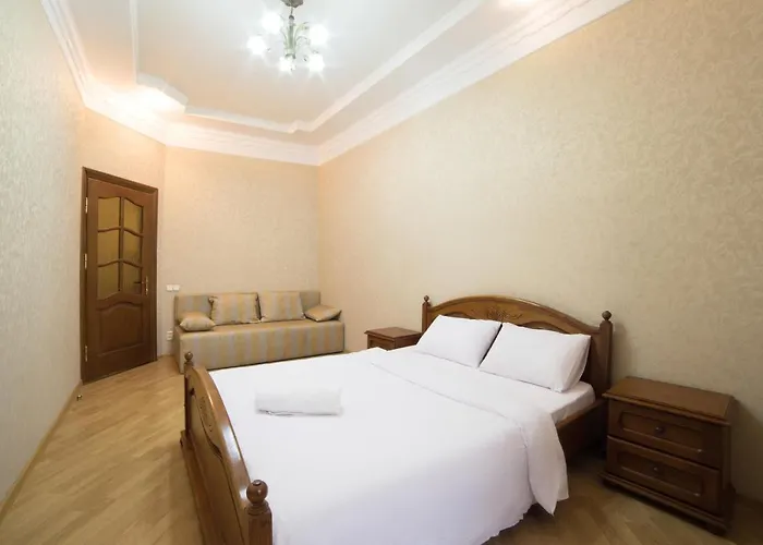 On Virmenska 3, With 2 Separate Bedrooms Appartamento *